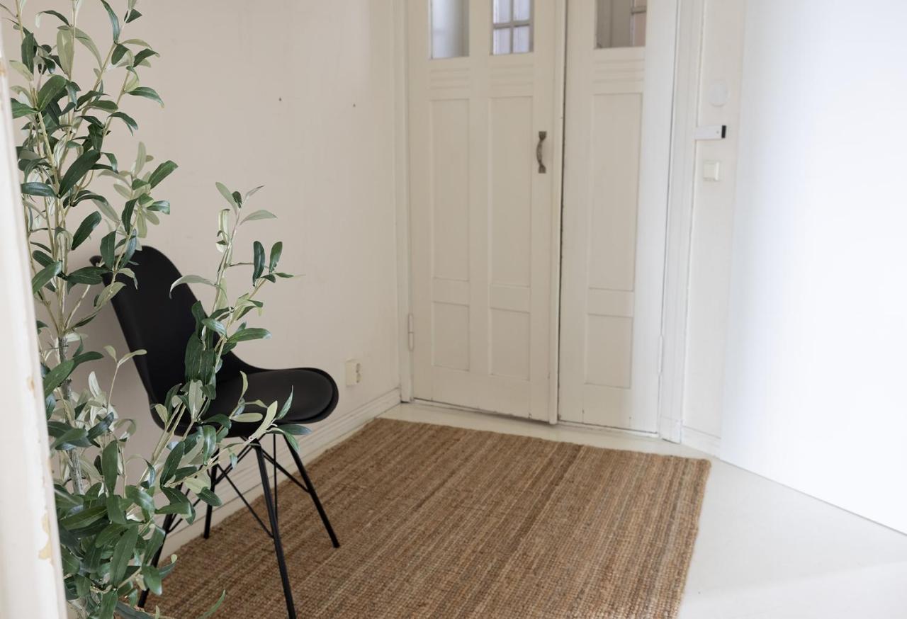 2Ndhomes City Center 2Br Apartment With Balcony And Sauna By Kaisaniemi Park Helsinki Exterior foto